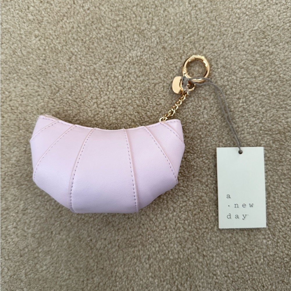 NWT A New Day (Target) Light Pink Croissant Clip-On Pouch Zipper Wallet V Day